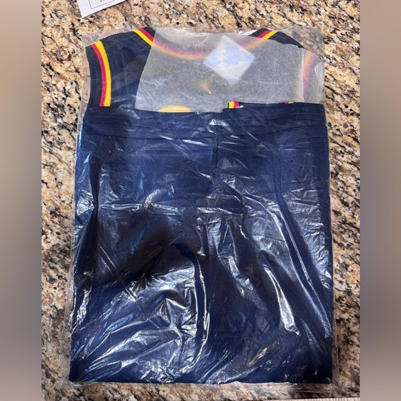 Indiana Fever Caitlin Clark Jersey - Picture 3 of 5